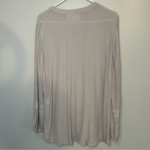 NEW Chico's Womens Sequin Shine Sparkle Henley Tunic Sz L Gray Rayon Flowy - Picture 11 of 12